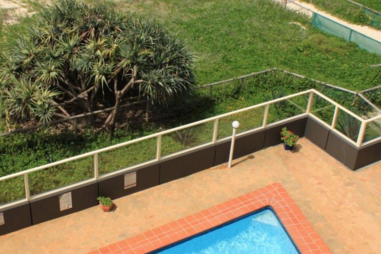 President Holiday Apartments - Absolute Beachfront Gold Coast Dış mekan fotoğraf